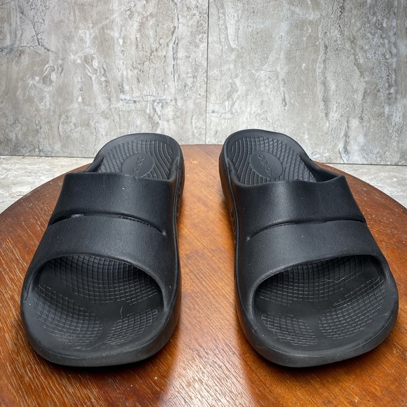 OOFOS OOahh Black Men’s Sandal Slides - Size: 11 - Picture 2 of 7